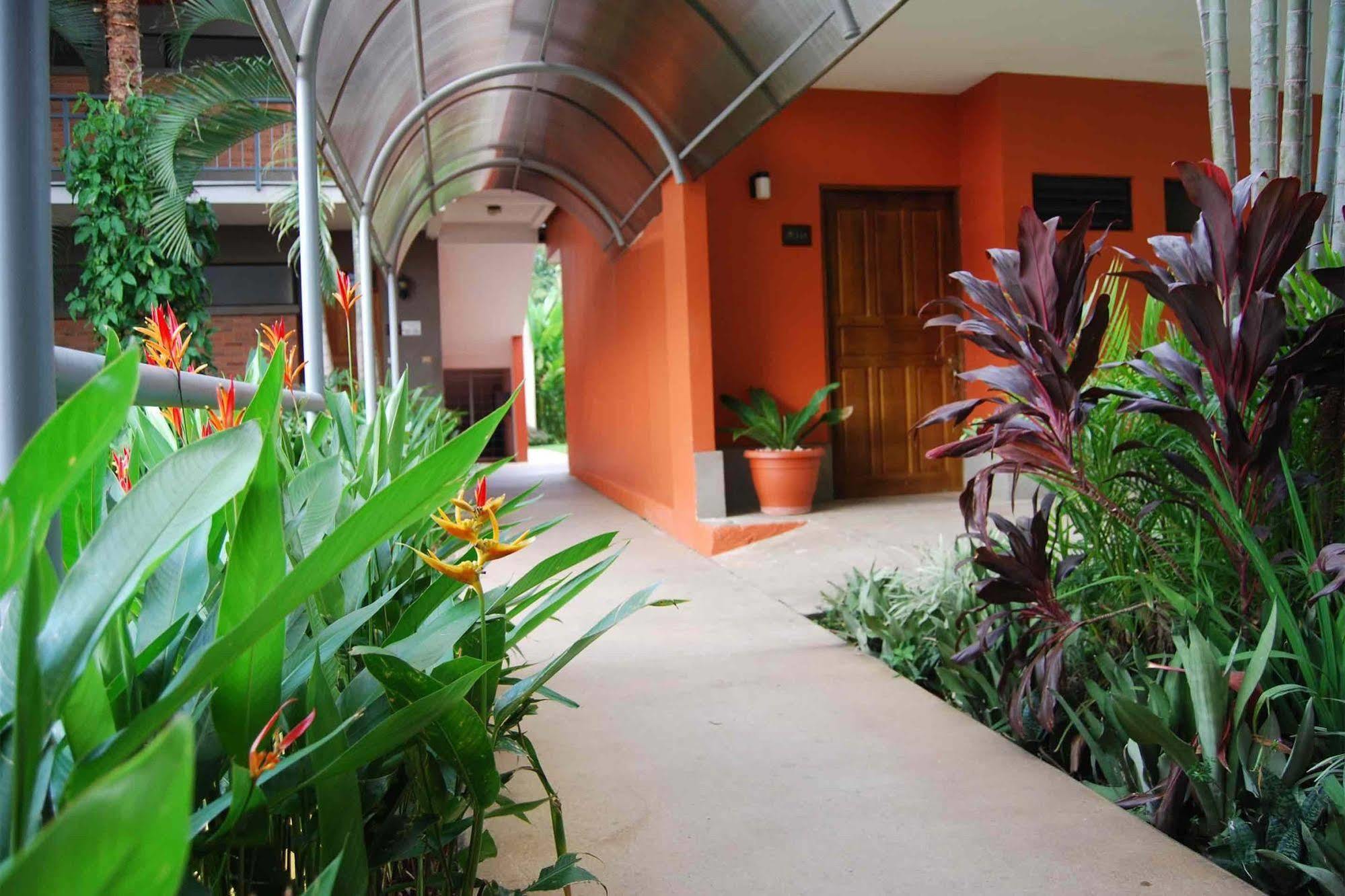 Hotel Cana Brava Inn Canas Exterior photo
